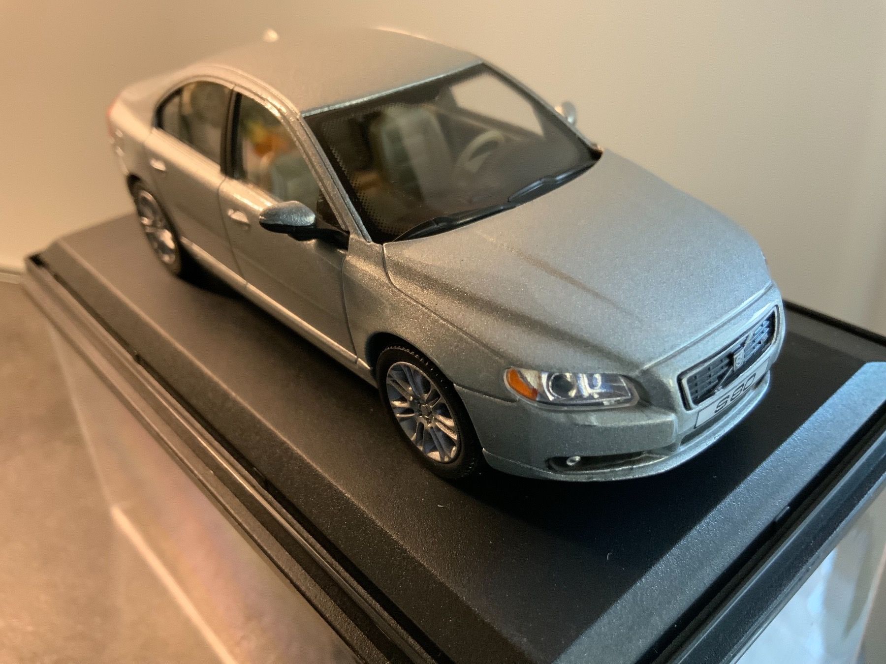 Volvo Modellautos: VOLVO S80 im Massstab 1:43 – Neu und originalverpackt aus Erlenbach im Simmental von Model_box 1