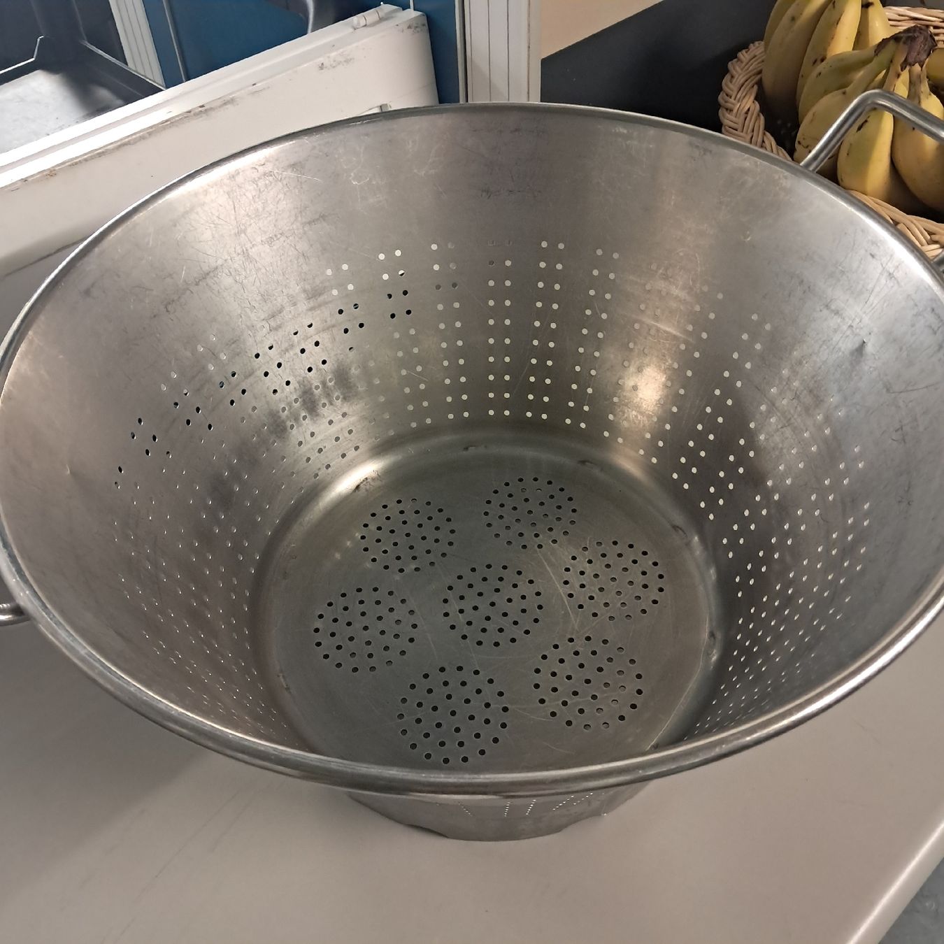Küchengeräte: Abtropfsieb – Gebraucht aus Brüttisellen von fludi82
