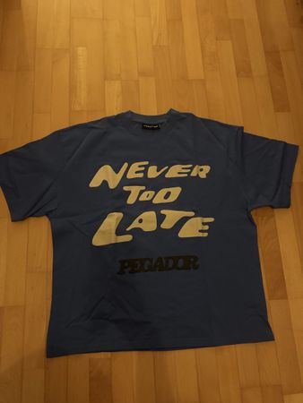 T-Shirt Pegador blau mit Grafikdruck Grösse M neuwertig