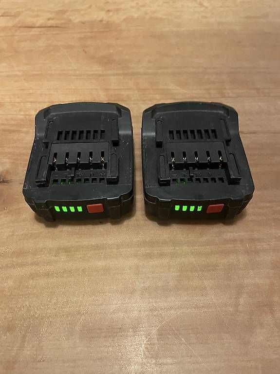 Metabo Caricatori & Batterie: Metabo Ladegerät 14.4V plus 2 Akku – Usato da Zürich venduto da BananaB 1