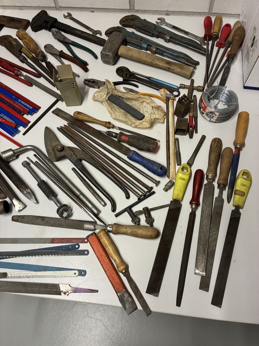 Tous les outils: Werkzeug 02 – D'occasion à Schüpbach par Tluky 6