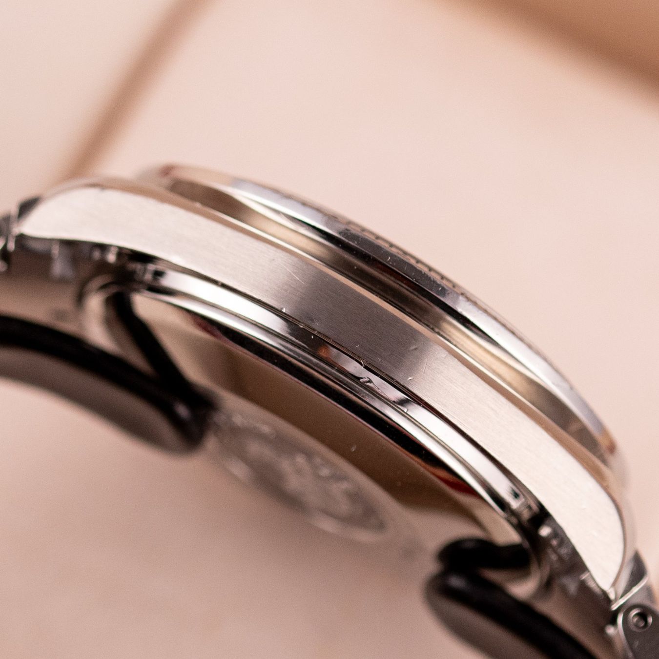 Omega Uhren: Omega Speedmaster Date / 3513.30 / 2002 / Full Set / Serv'25 – Gebraucht aus Luzern von PrimeSwissTime 6