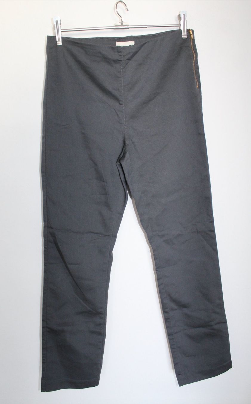 Pantaloni: Graue Damen Stoff Hose, EU-Gr.42 – Usato da Locarno venduto da madame-tus-sauds