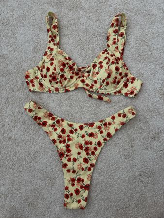 Bikini Set mit Blumenmuster gelb rot Gr. S Shein