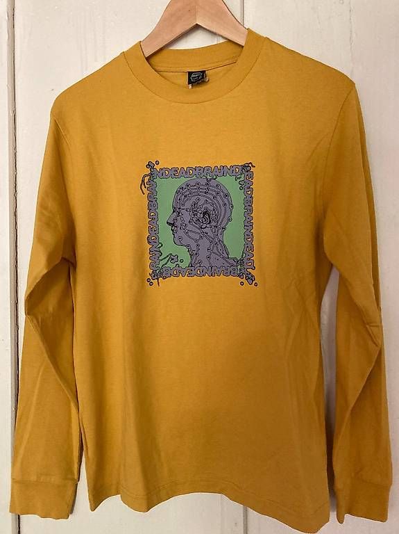 Lotti di vestiti: Sweatshirts von Braindead – Nuovo (secondo la descrizione) da Zürich venduto da Annico1 1