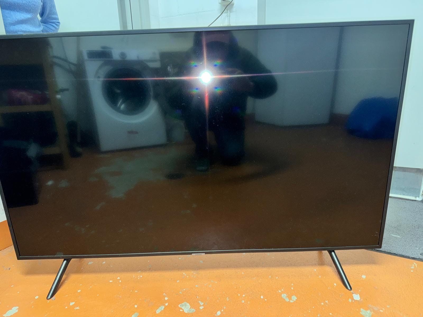 Samsung Televisori: Samsung UE58NU717 – Usato da Winterthur venduto da kei_z5z5 1