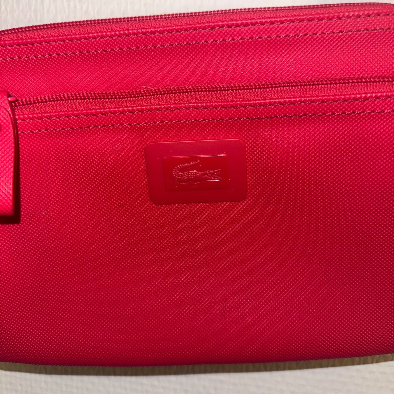 Lacoste Borse da donna: Lacoste Bag Red – Nuovo (secondo la descrizione) da Bern venduto da gia_jqj7 1