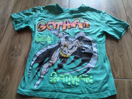 Jungen T-Shirt Batman DC grün mit Aufdruck Grösse 122/128 H&