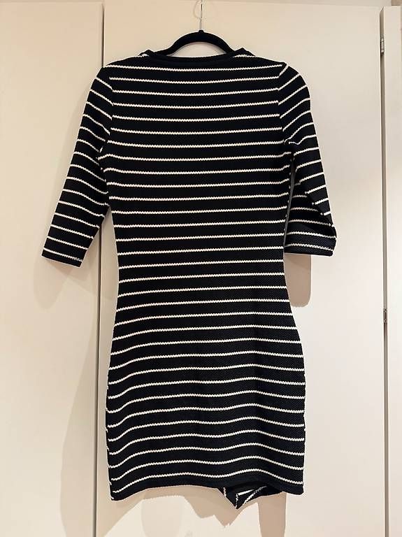 Vestiti: Kleid - Gr. S - Schwarz/Weiss gestreift – Usato da Effretikon venduto da alicebrunner 1