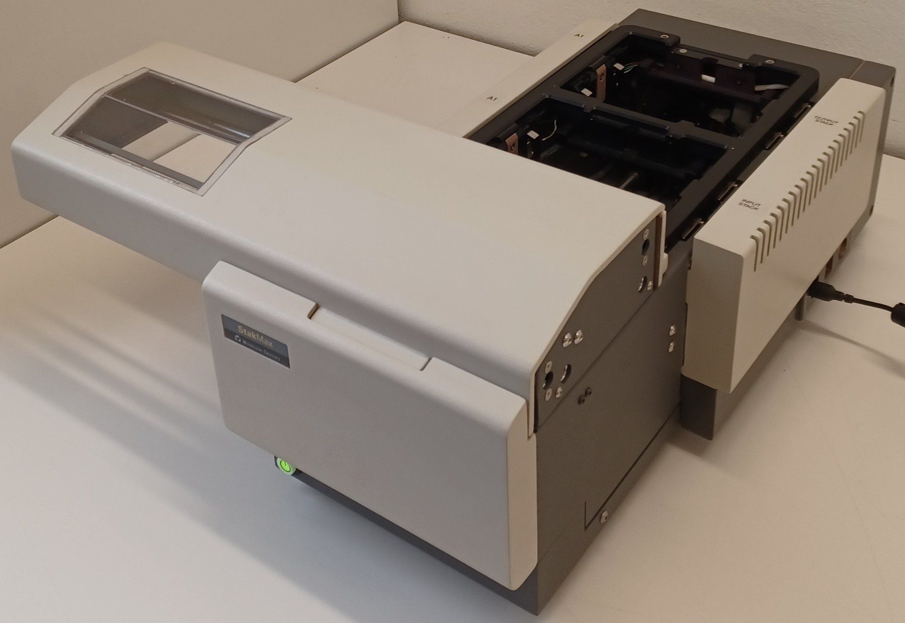 Accessori da laboratorio: Molecular Devices StakMax Microplate Stacker – Difettoso da Niederdorf venduto da LeptonAG_Labor