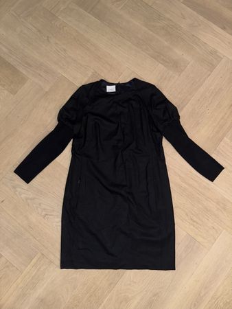 AKRIS PUNTO - robe noire en laine - taille 42