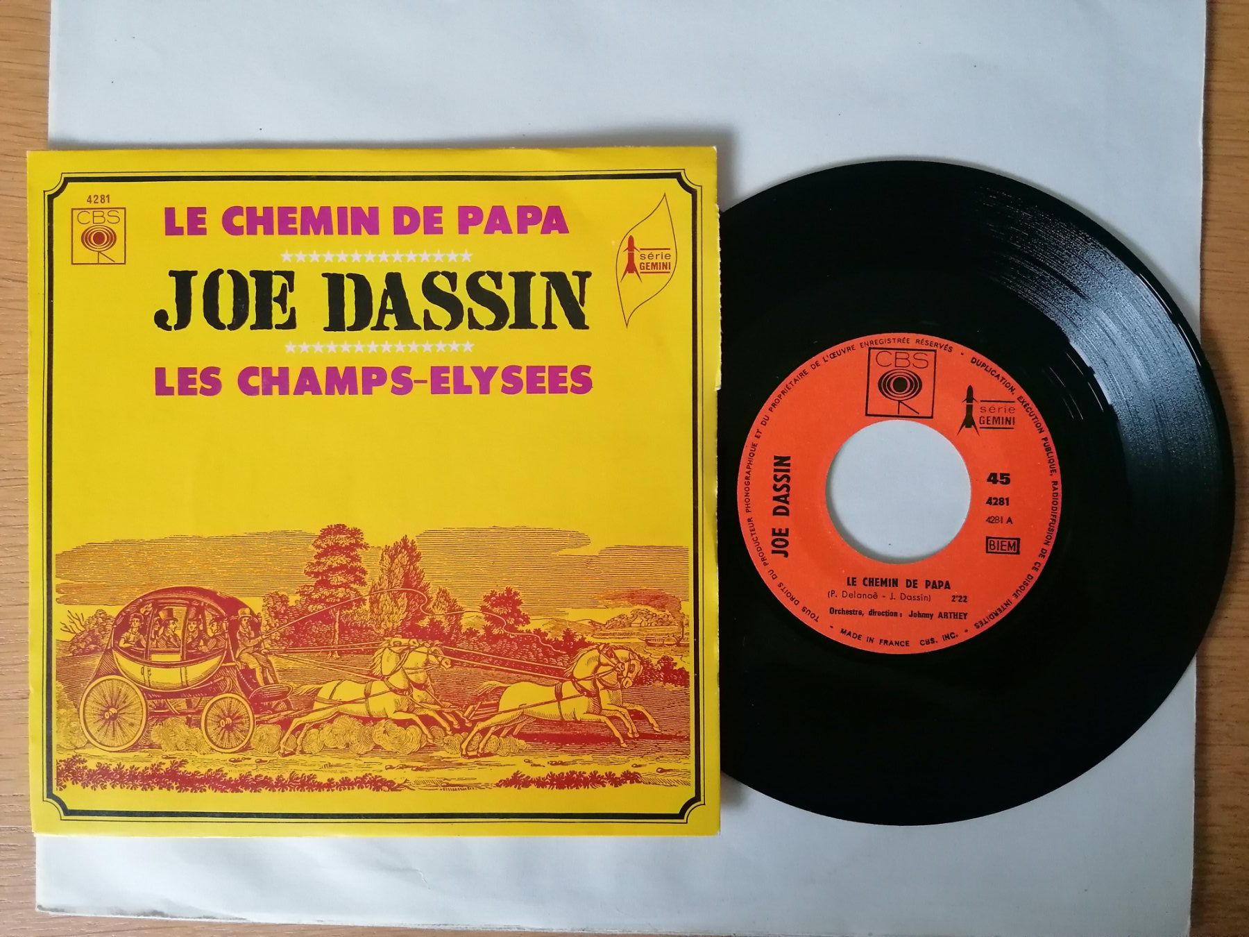 Dischi in vinile: Joe Dassin - Les Champs-Élysées / Le Chemin de Papa – Usato da Beinwil am See venduto da Funkthesizer