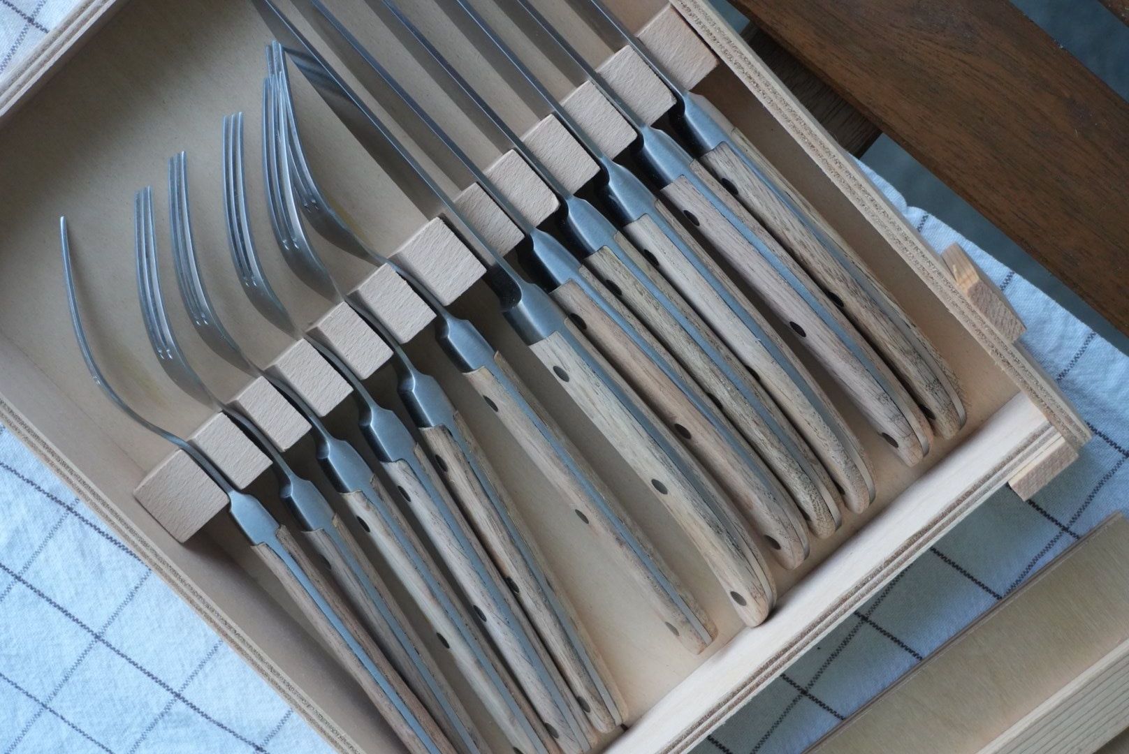 WMF Set di posate: WMF Steakbesteck Set – Usato da Hilfikon venduto da mrbmx99 4