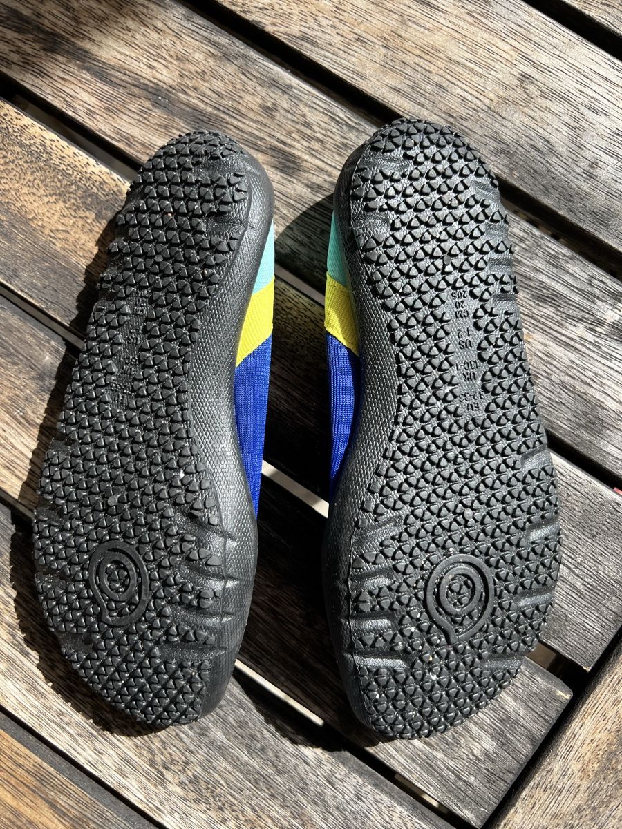 Decathlon Schuhe für Jungen: Badeschuhe 32/33 – Gebraucht aus Glattbrugg von HUAKK 1