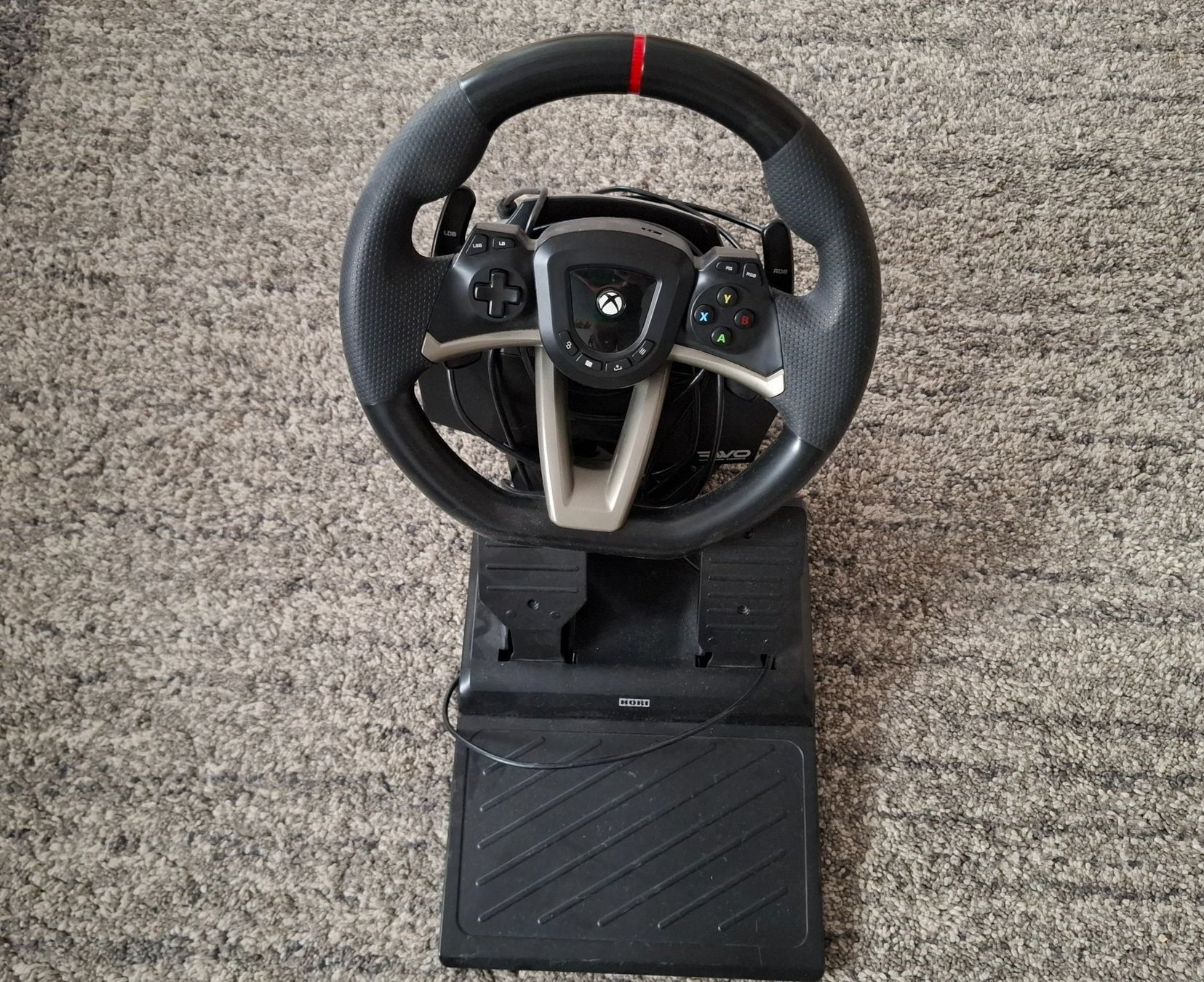 Microsoft Console: Xbox Series X 1Tb mit 2 Kontroller+1Tb Seagate+Lenkrad – Usato da Pfäffikon SZ venduto da Szabi1981 3