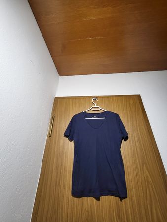 T-shirt Calida bleu marine, taille XS – idéal pour l'été!
