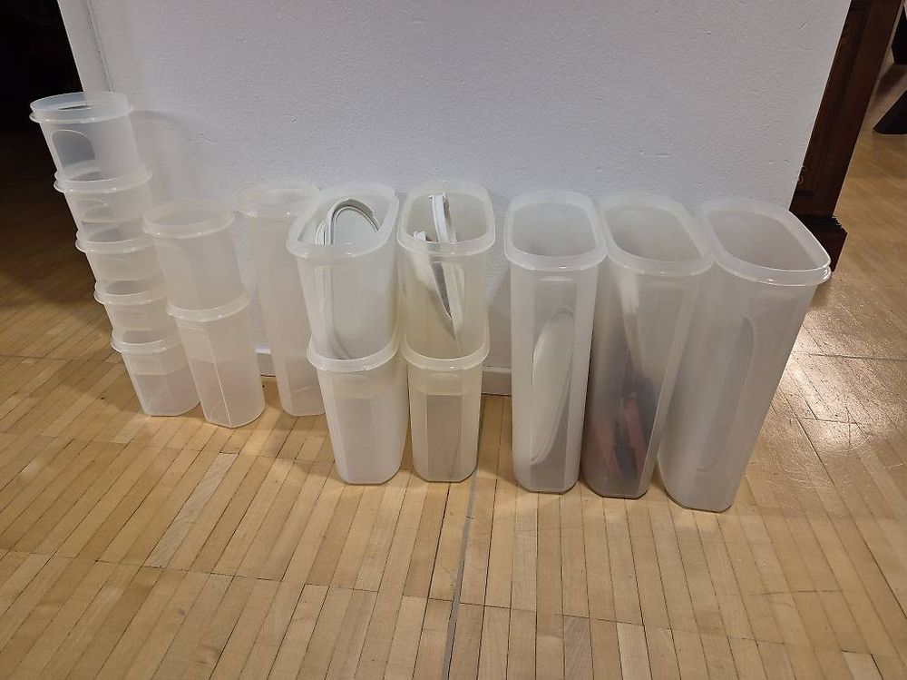 Original Tupperware Set (Gebraucht) in Schaffhausen für CHF 55 – mit ...