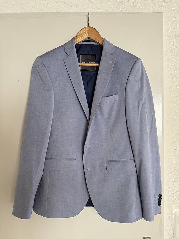 Vestes: Sakko hellblau Grösse 46 – D'occasion à Steffisburg par sam_7wbn