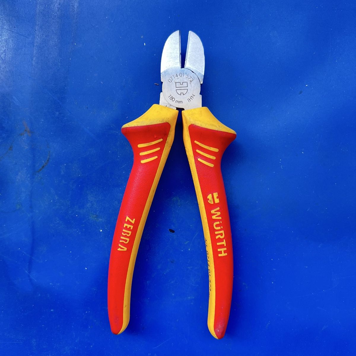 Würth Tutti gli attrezzi: Würth seitenschneider 180 mm – Usato da Winterthur venduto da Fredy972 1