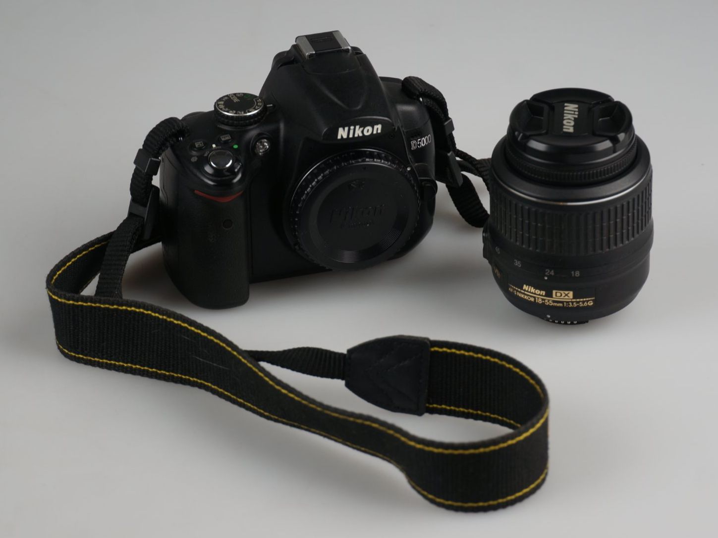 Nikon Fotocamera: Nikon D5000 12.3MP (DSLR-Digitalkamera) – Usato da Rüti ZH venduto da Restwert_Rueti_ZH 3