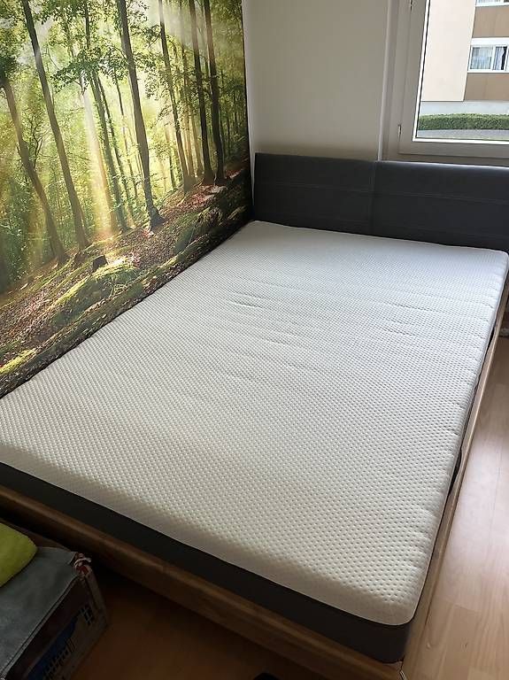 Lits: Bett 140x200 – D'occasion à Aarberg par Ichtuos 1