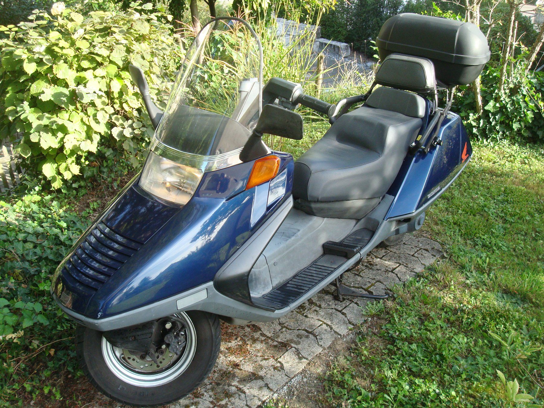 Honda Scooters: Honda Helix CN 250 Sofaroller – Defekt aus Hausen AG von