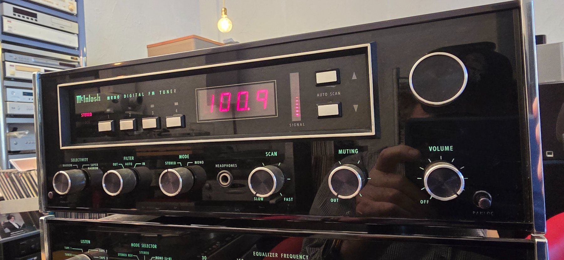 Radio: Tuner McIntosh MR 80 – Usato da Zürich venduto da Scor-pi 2
