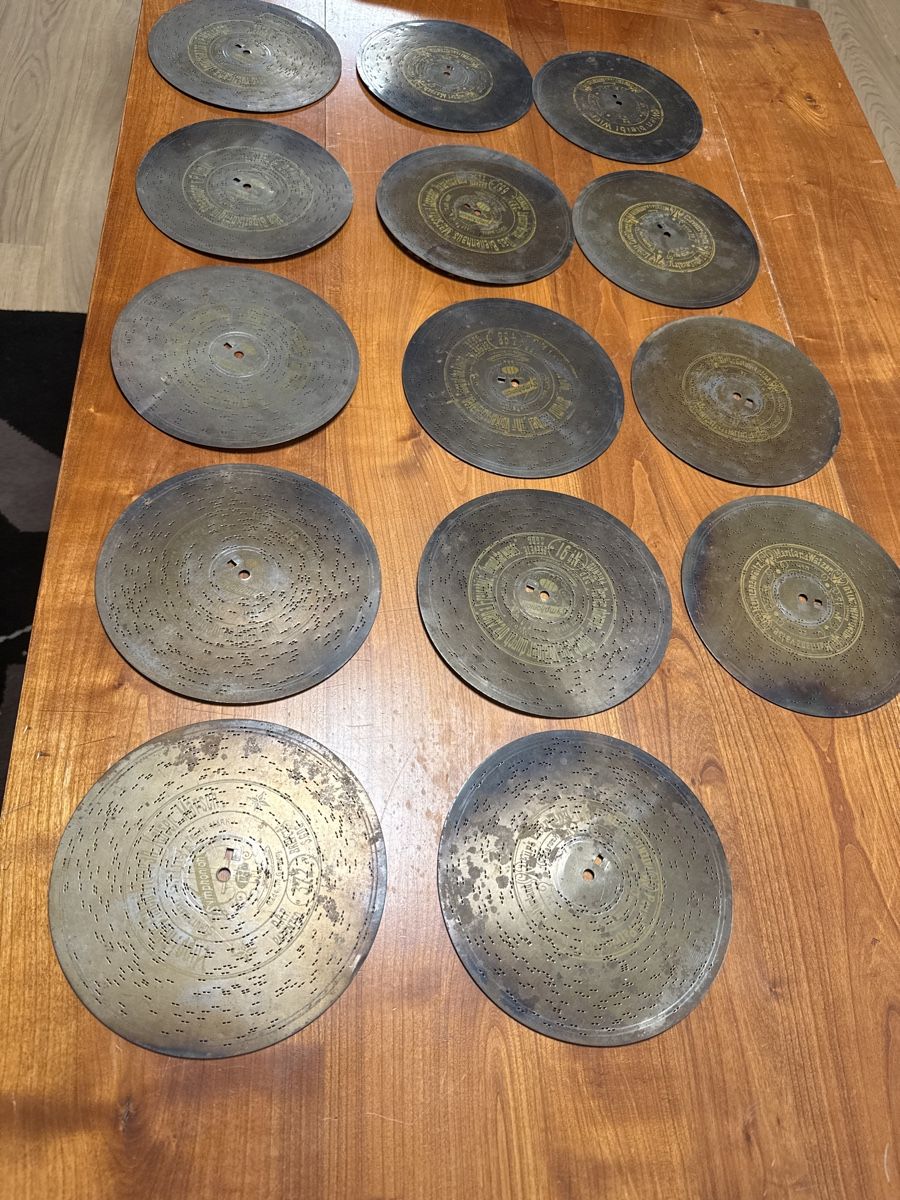 Giradischi: 1 traumhaftes, antikes Symphonium  mit extra Lochplatten – Usato da Herrliberg venduto da Phipsi03 6