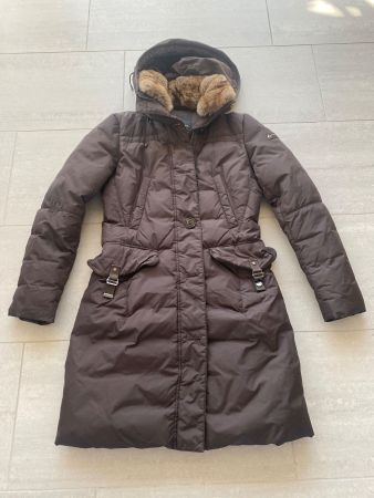 Hochwertiger Daunen Mantel von Peuterey Grösse 34