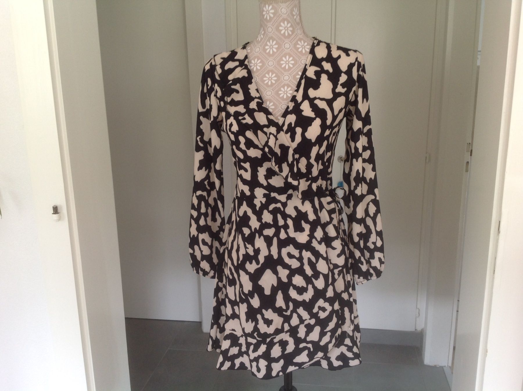 Vestiti: Today - Robe portefeuille - S – Usato da Sion venduto da accroshoes