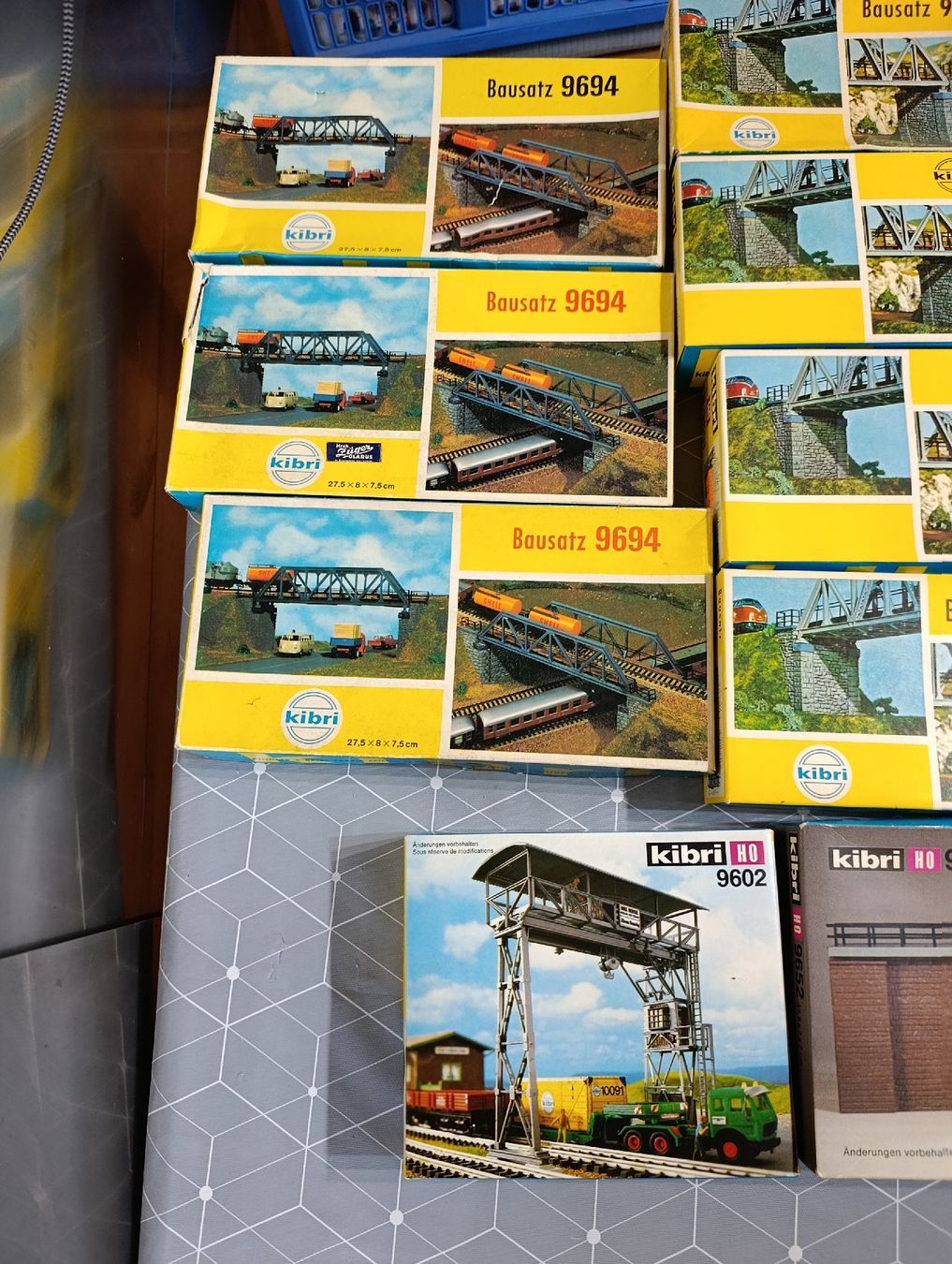 Kibri Modellini di ferrovie: Kibri HO scale bridge collection - great fall project! – Usato da Tafers venduto da LitusPS 1
