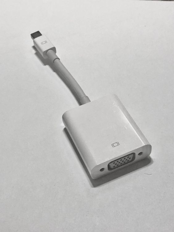 Apple Lecteurs & Adaptateurs: Apple Thunderbolt Mini Displayport-VGA Adapter – D'occasion à Küblis par AlpinePro_GR