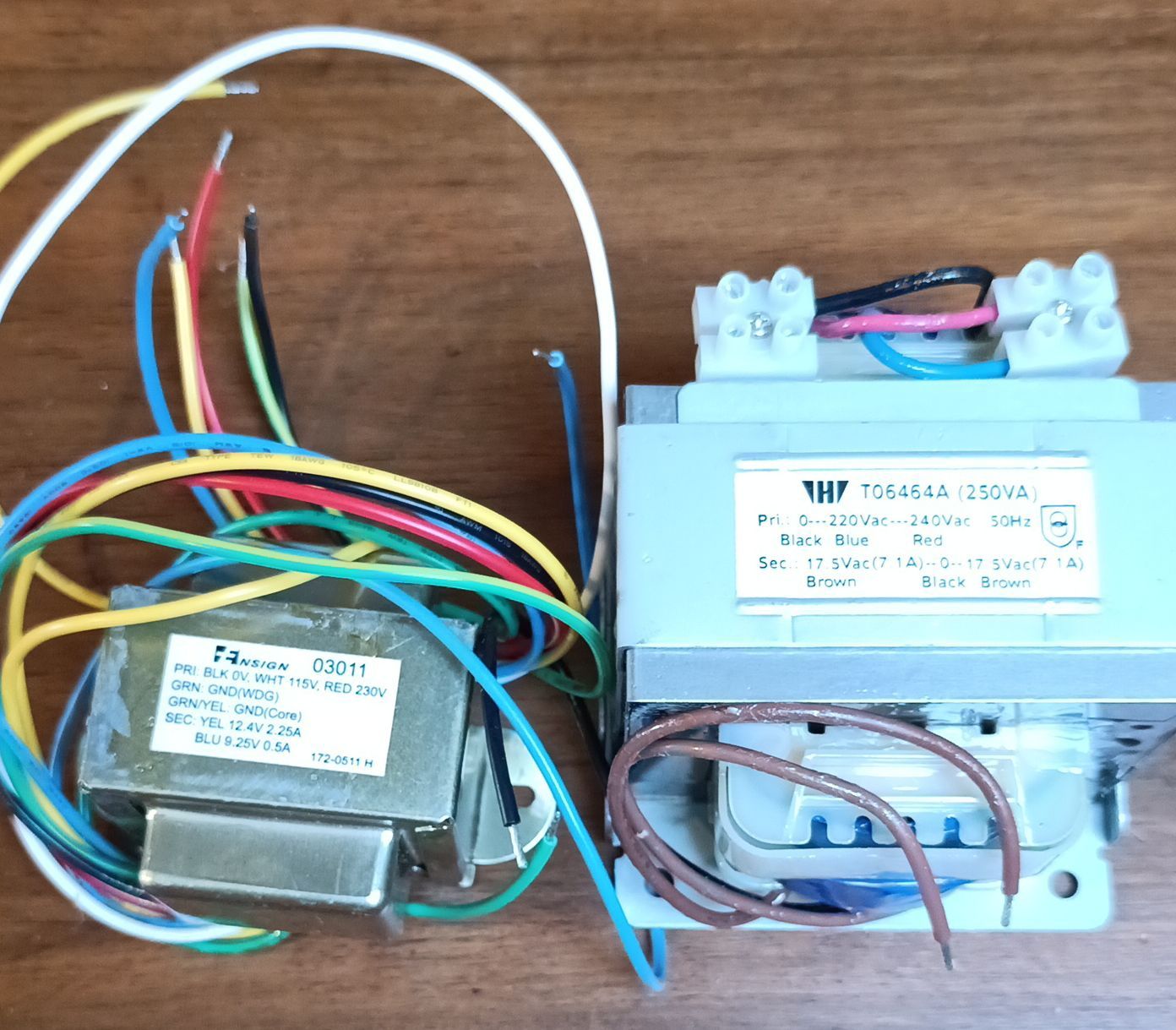 Componenti elettronici: Vintage Transformer Set - Perfect for DIY Projects! – Nuovo e nell'imballaggio originale da Diepoldsau venduto da Kevinstaedler