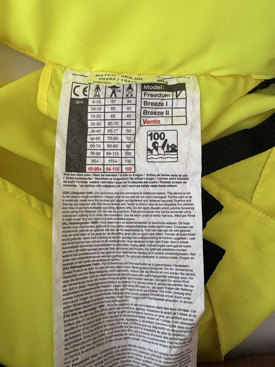 Gilets de sauvetage: Schwimmweste – D'occasion à Tafers par n.stritt 2