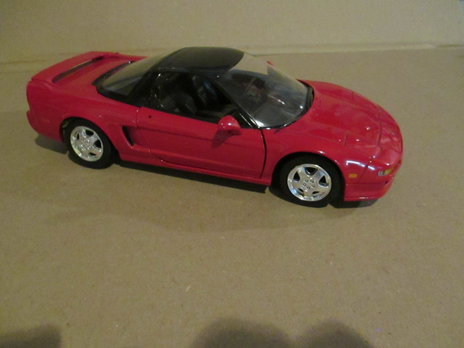 Honda Modellini d'auto: Revell Honda NSX 1/18 – Usato da Felsberg venduto da sanwill