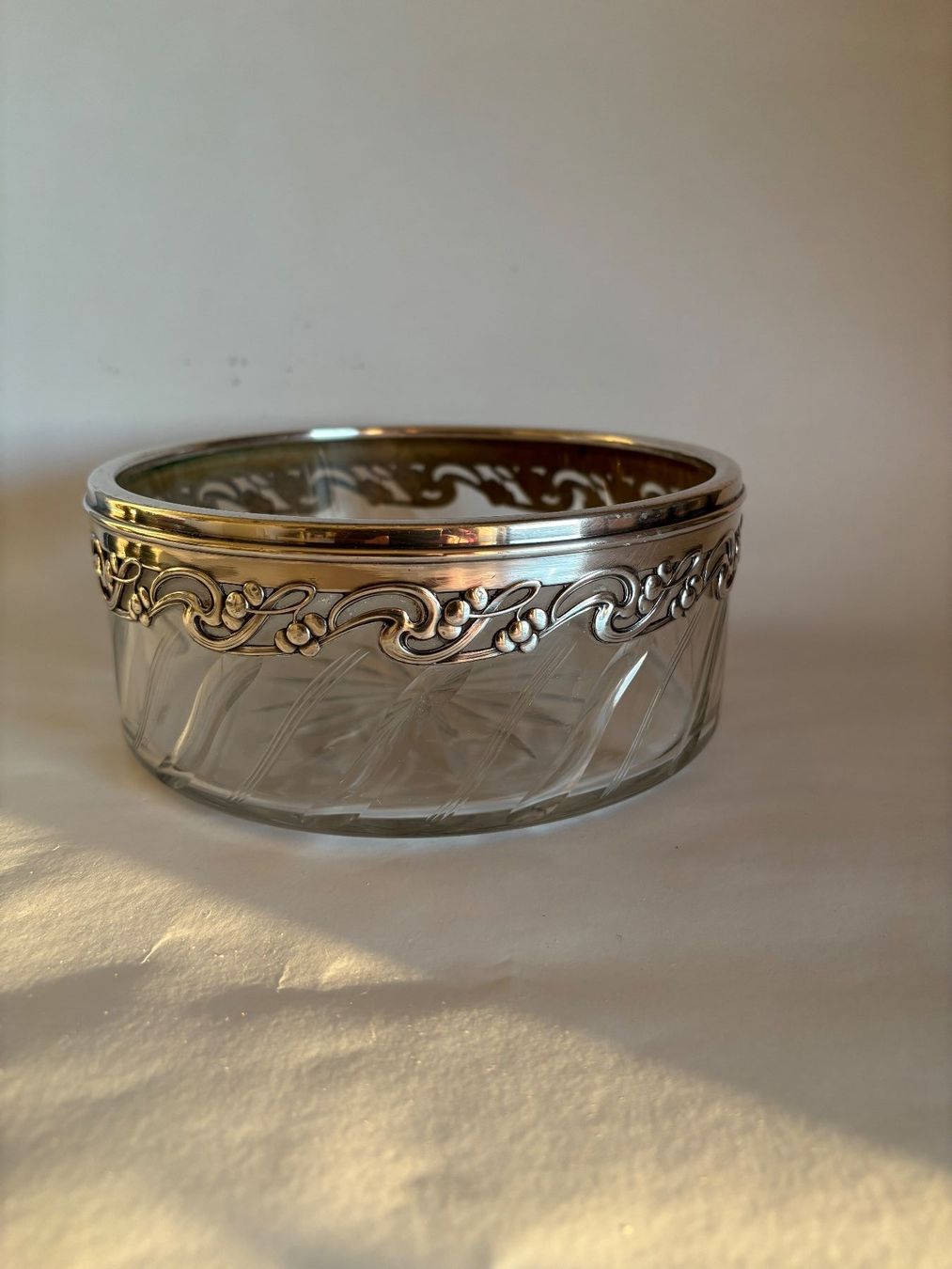 WMF Ciotole: Alte Jugendstil Schale von Wmf Designklassiker – Usato da rotkreuz venduto da baudisch 3