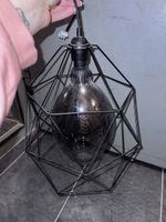 Deckenlampe mit warmem Licht