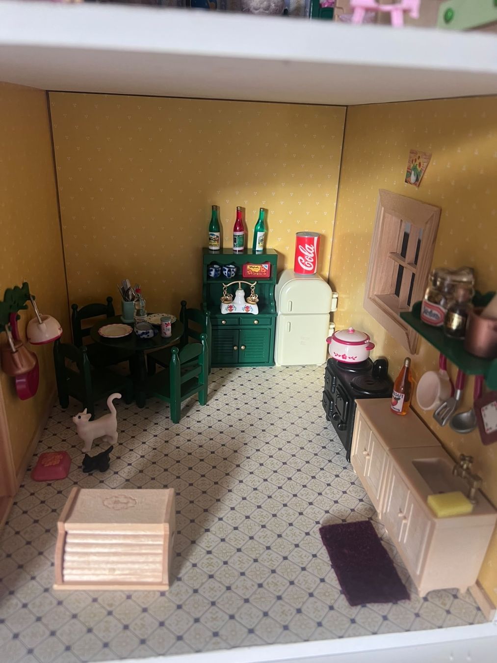 Case e mobili per bambole: PUPPENHAUS ECHTHOLZ 1996 HANDMADE – Usato da Biel/Bienne venduto da suandre 5