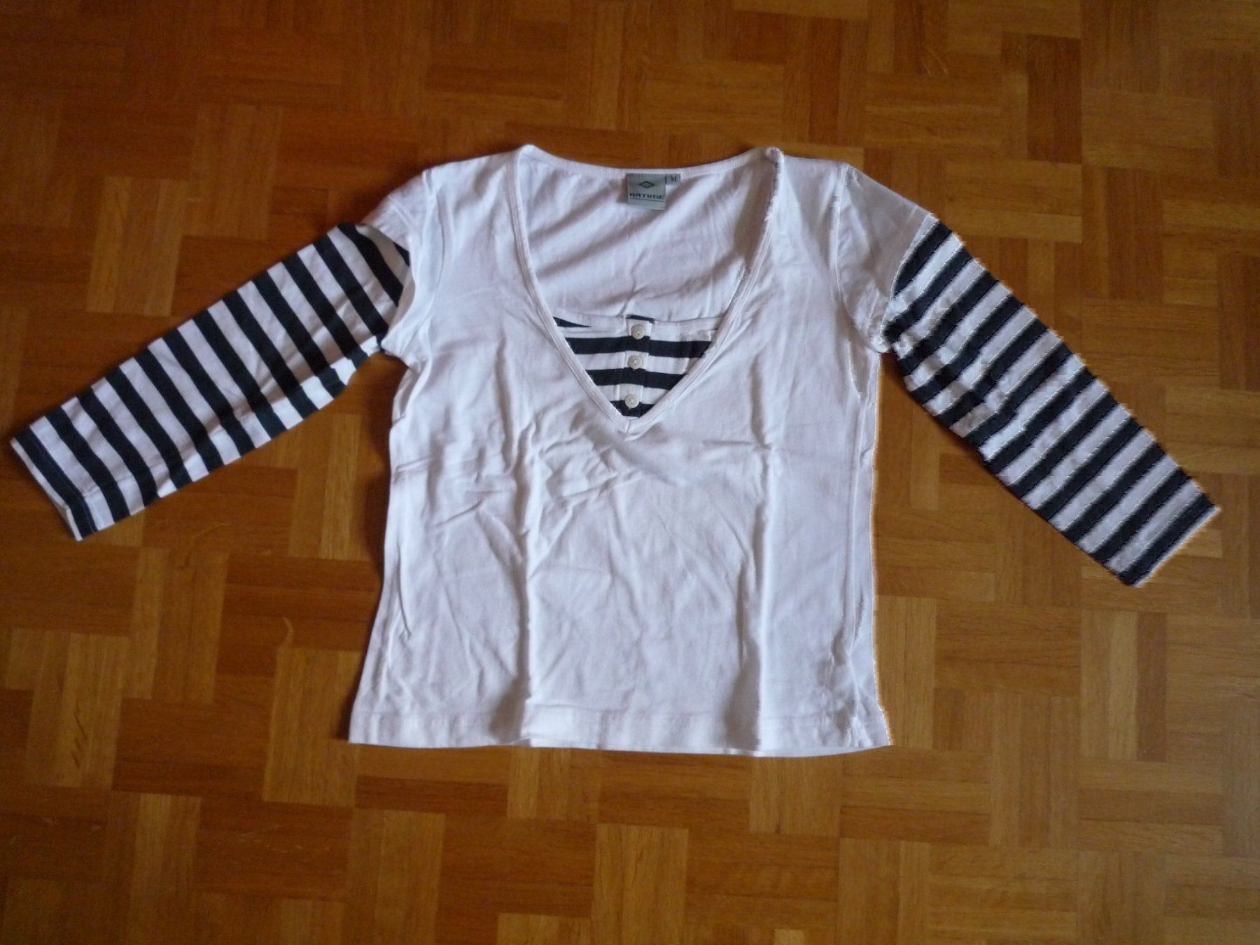 T-shirt: T-Shirt (2 in einem) – Usato da Rafz venduto da Sonnenblume305