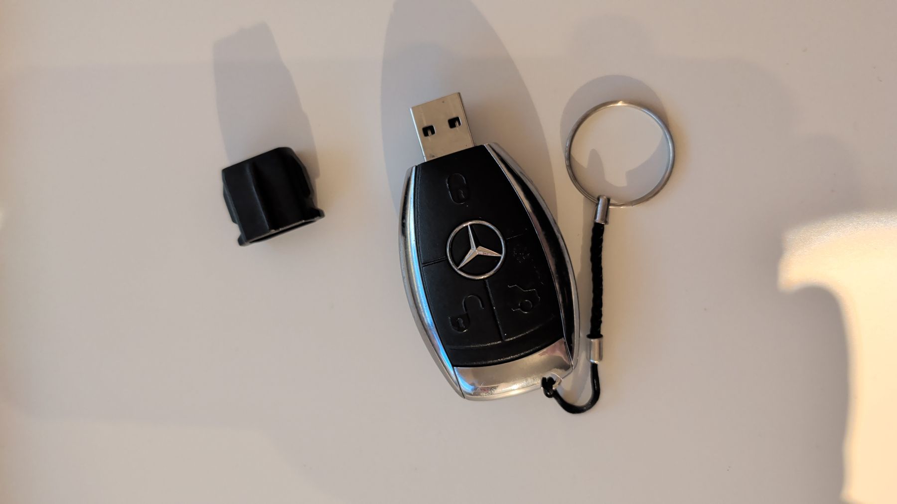 Chiavette USB: Mercedes-Benz USB 8GB – Usato da Eschenbach LU venduto da godwar13 1