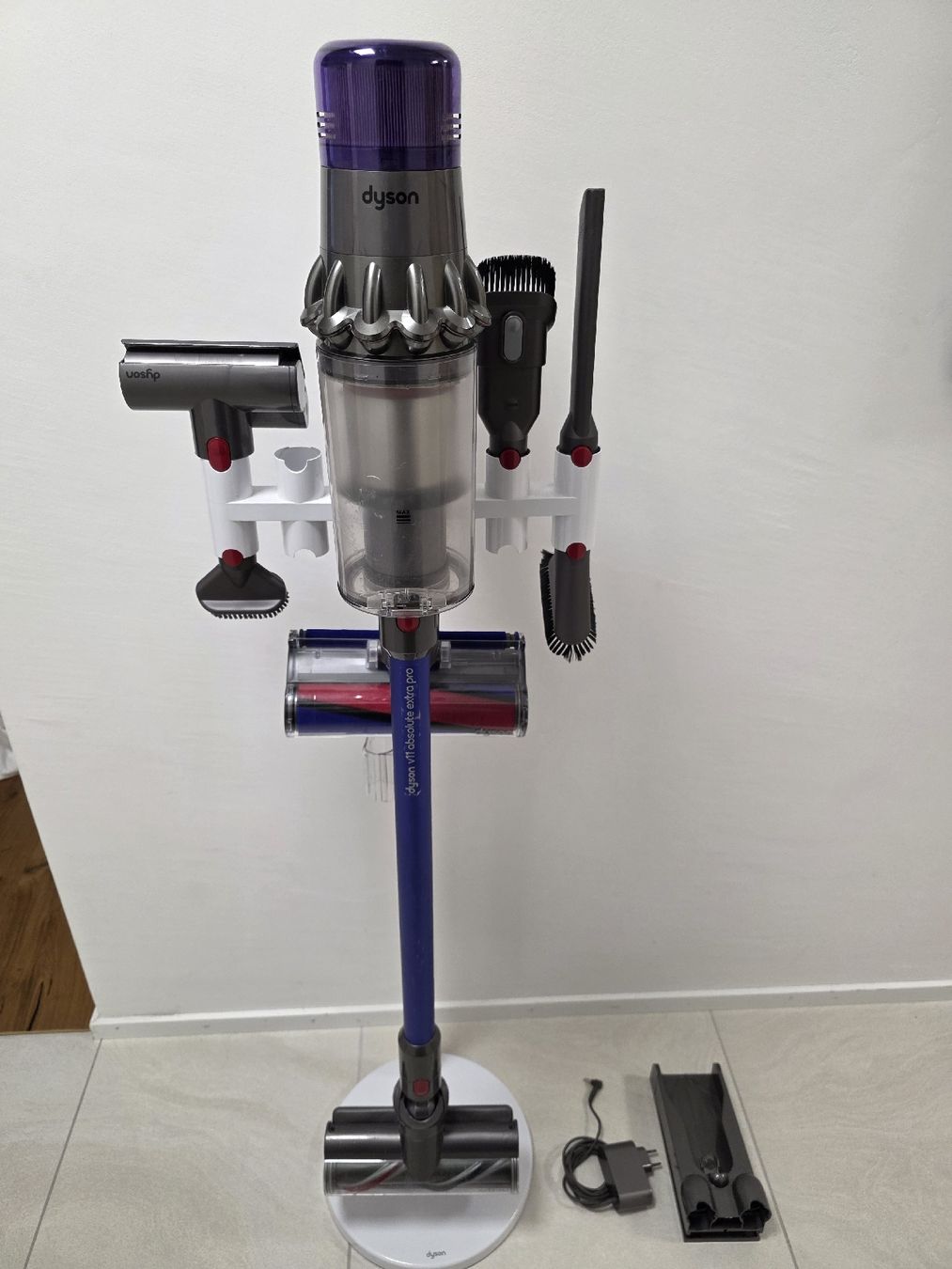 Dyson Aspirapolveri & Accessori: Dyson V11 Absolute Extra Pro Staubsauger - Top Zustand! – Usato da Bottighofen venduto da syogar
