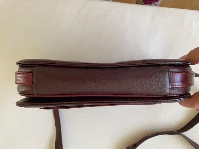 Cartier Borse da donna: Cartier Handtasche ab CHF 1,- – Usato da Adligenswil venduto da Propylon 1