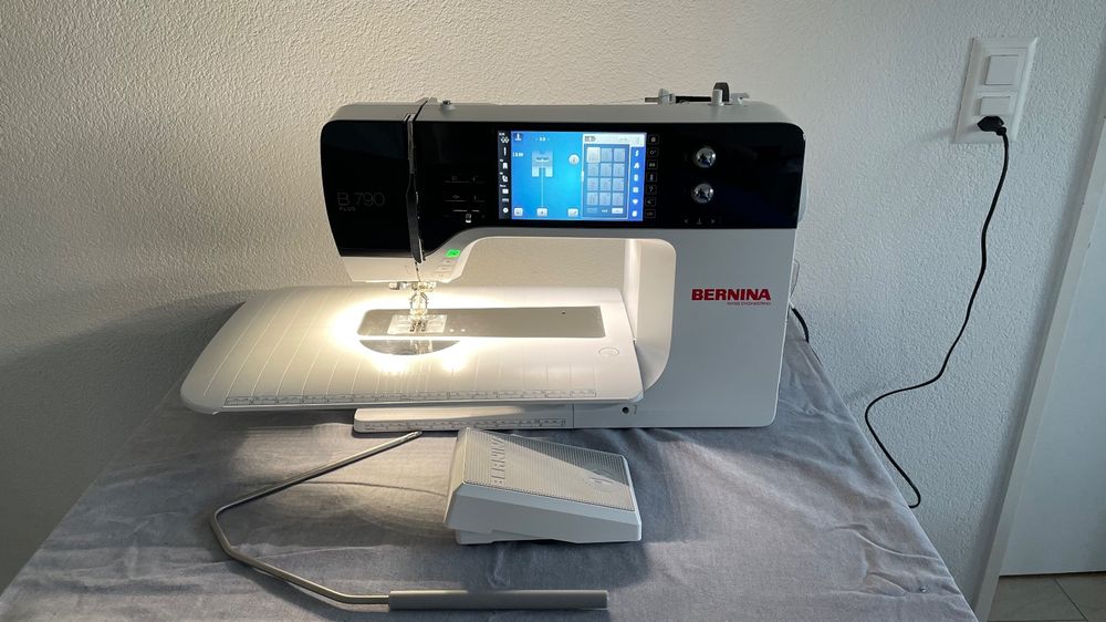 Bernina B790 Plus inkl. Stick Modul (Gebraucht) in Benglen für CHF 4000 ...