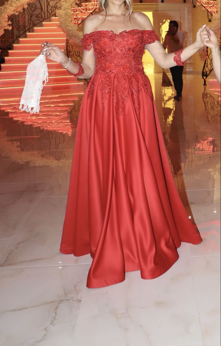 Vestiti: Rotes Abendkleid (Grösse S/M) – Nuovo (secondo la descrizione) da Bülach venduto da alb_2tvf