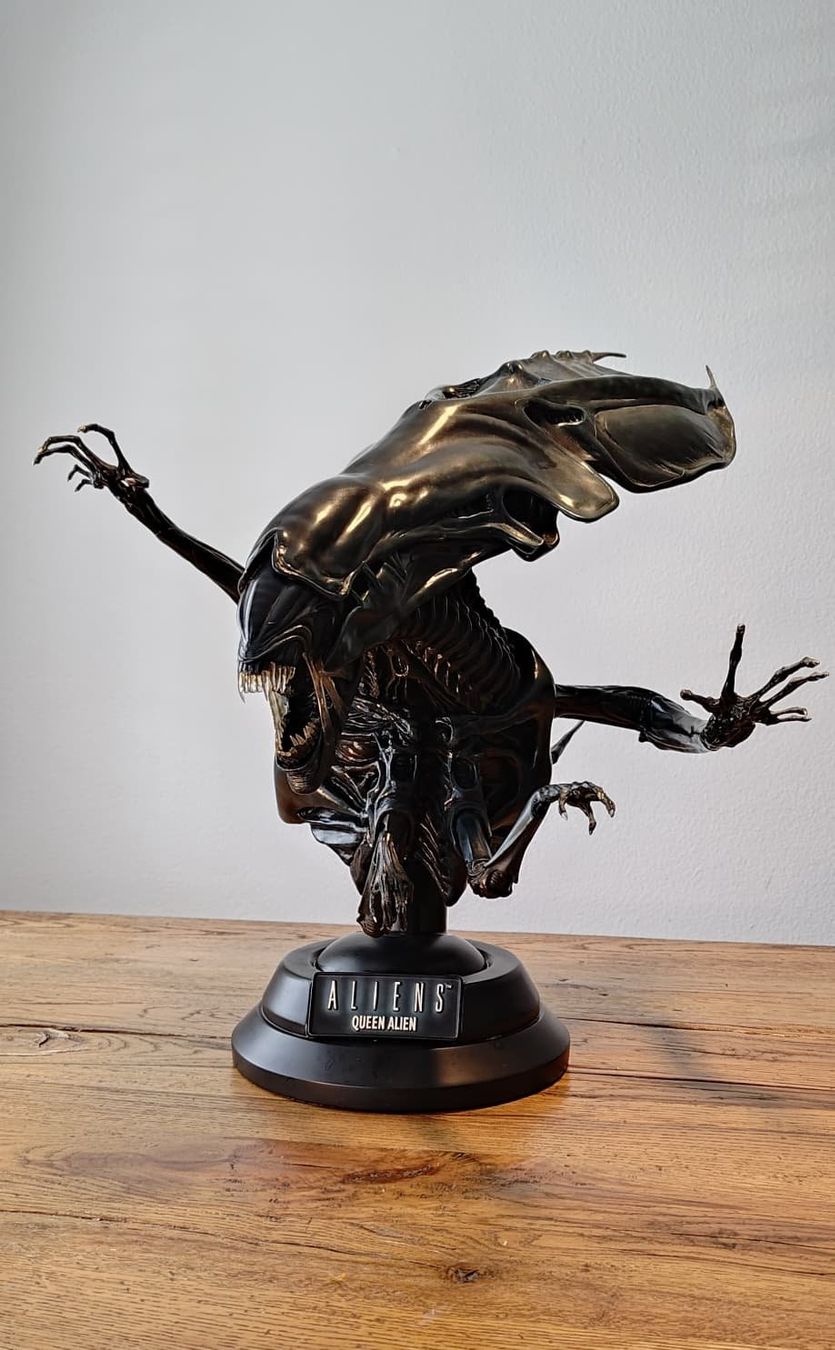 Sculture & Statue: Aliens Queen Alien 1:4 Scale Bust - Sideshow Collectibles – Usato da Münchenbuchsee venduto da Crawl_the_Warrior_Ki