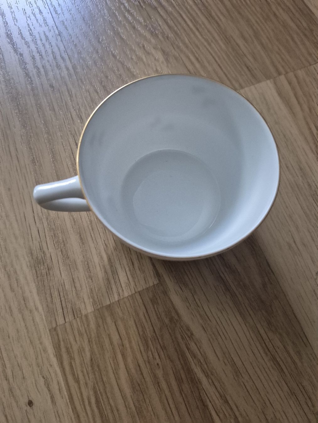 Tassen: Vintage Teetasse, Blumendesign mit Goldrand – Gebraucht aus Langenthal von Polarisstern 2