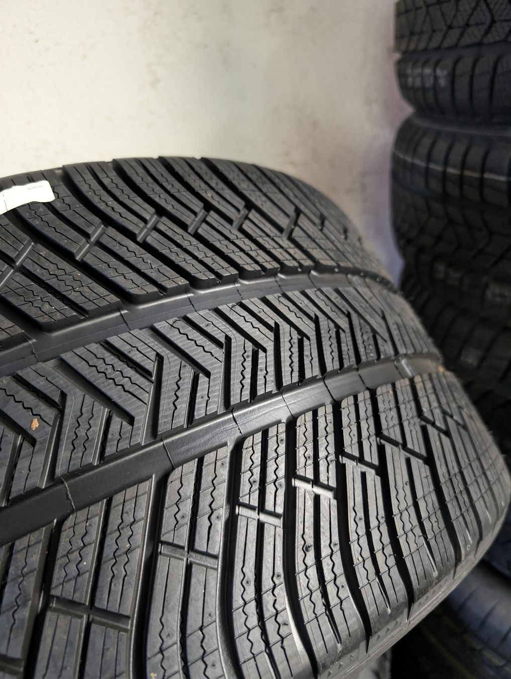 Michelin Pneus & Roues: Winterreifen  – Neuf avec emballage d'origine à Dürrenäsch par Pneu-Idris 1