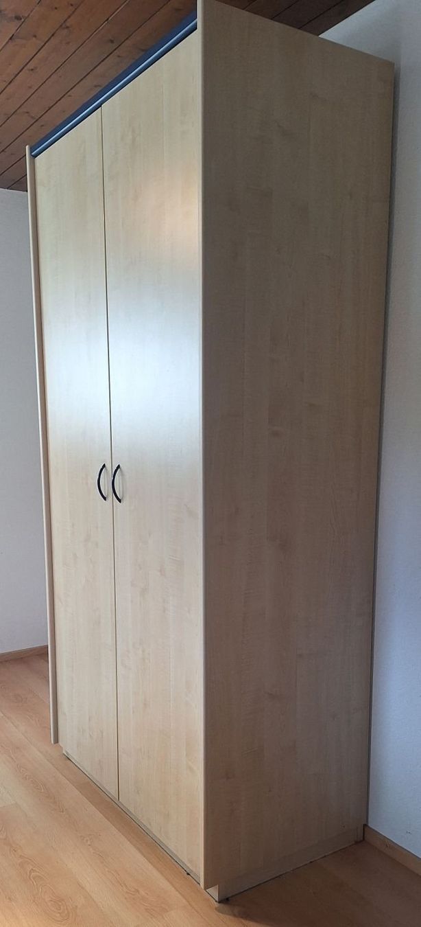 Schränke: Kleiderschrank – Gebraucht aus Hasle b. Burgdorf von Danny820 1