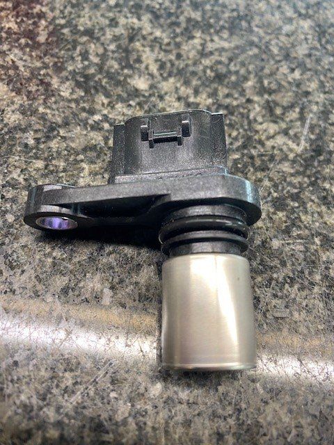 Toyota Tutti pezzi di ricambio auto: Kurbelwellensensor Toyota Yaris 1999 - 2011 – Nuovo e nell'imballaggio originale da Au ZH venduto da ausee01