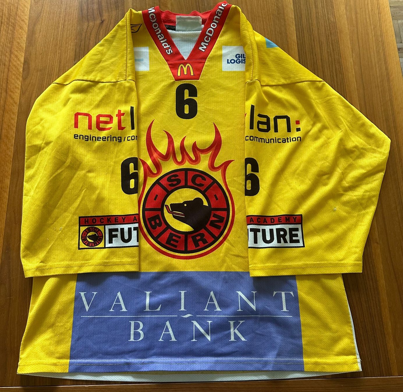 SC Bern Leibchen & Hosen: SC Bern Eishockey Trikot Grösse 152 McDonald's. – Gebraucht aus Bremgarten b. Bern von TeyperTv